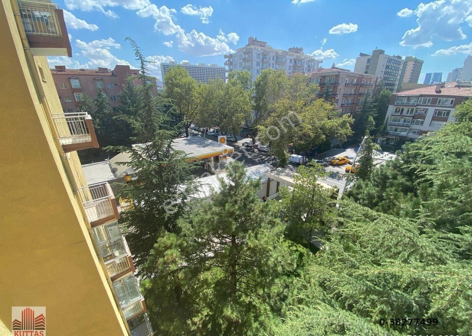 Eser Sitesinde 24 Saat Güv 3+1 İçi Yapılı 120m2 Katta Ön Metro Y - Görsel 3