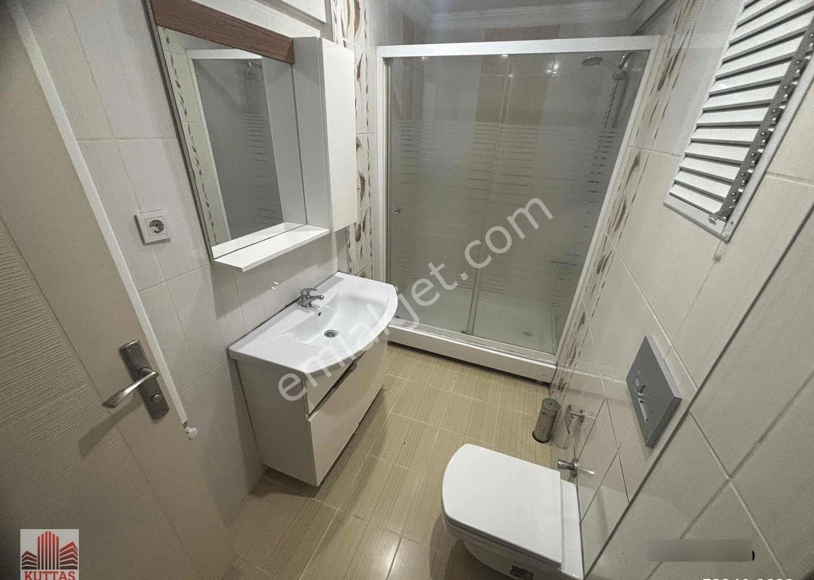 Kuttaş'tan Bahçeli'de Kot 1 İçi Yapılı 2+1 Metro Yakını Daire - Görsel 10