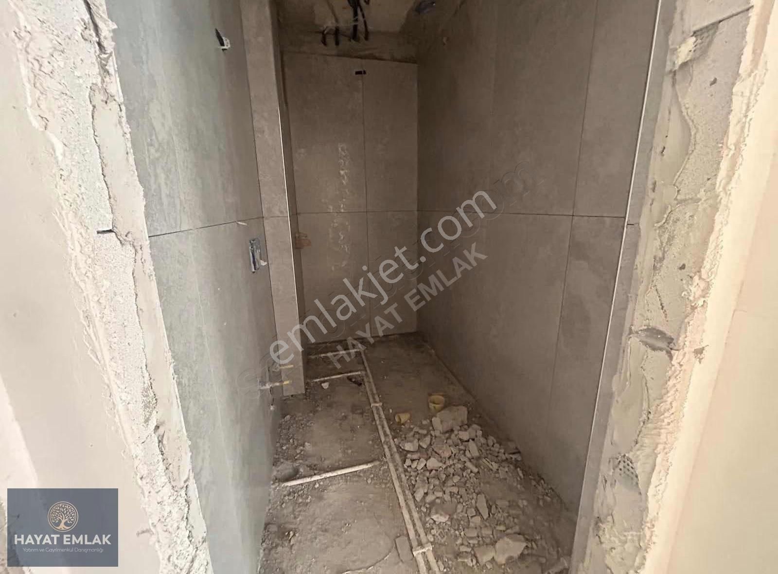 Tuzla Marina Karşısı 2+1 Satılık Daire - Görsel 2