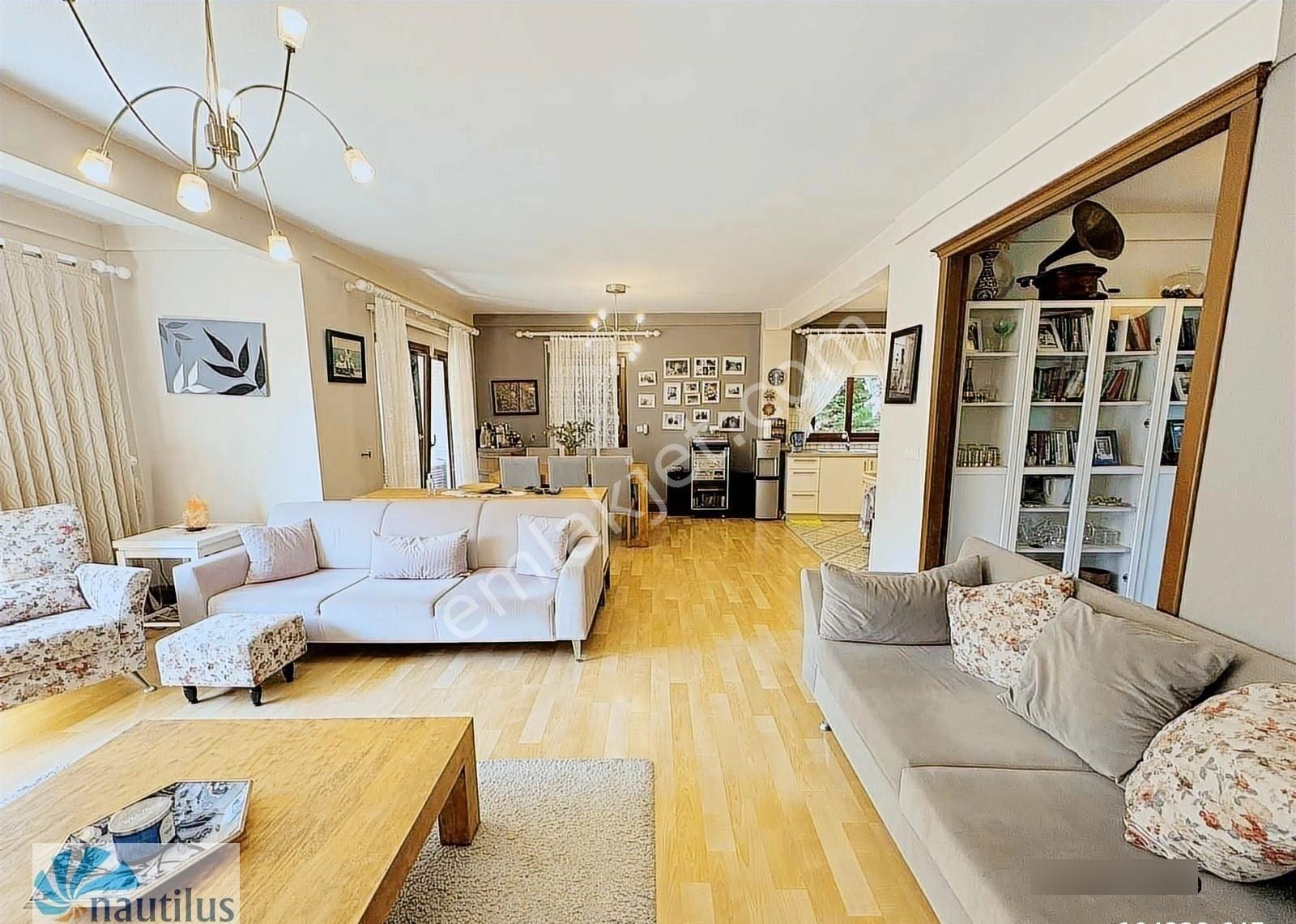 Bahçeşehir Satılık Tam Müstakil Villa - Görsel 11