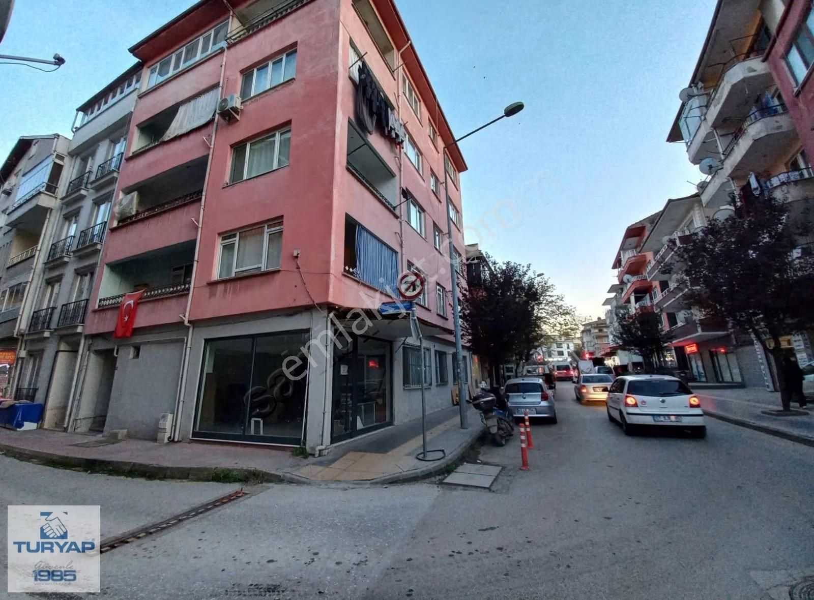 Turyap Erhan'dan Yalova Şehir Merkezin'de Yatırımlık 3+1 Daire - Görsel 9