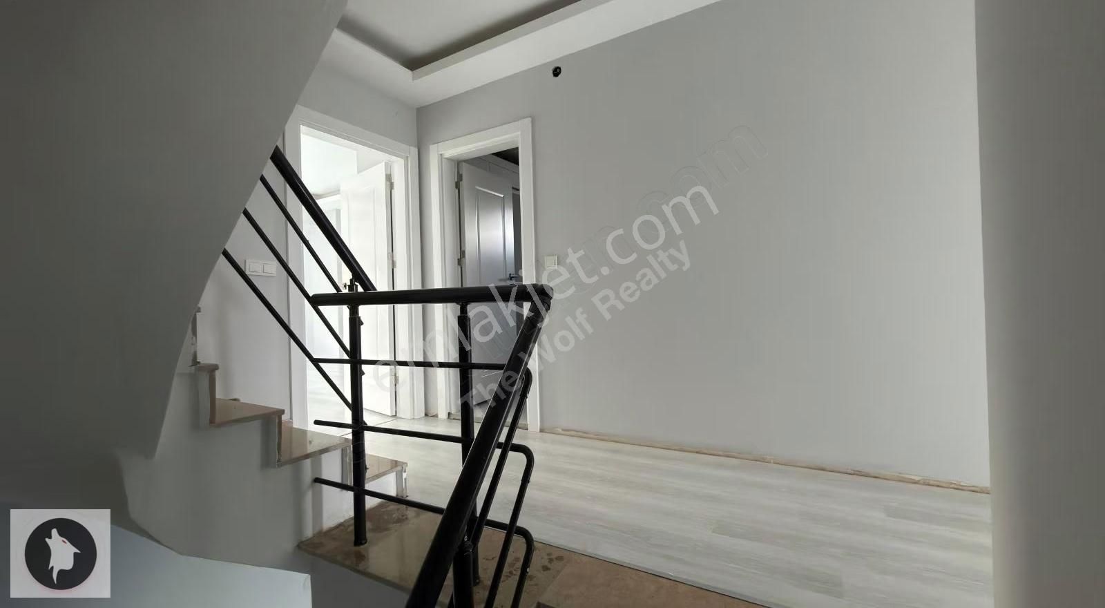 Menemende Satılık Villa Süleymanlıda Doğa İçinde Lüks Villa 3+2 - Görsel 6