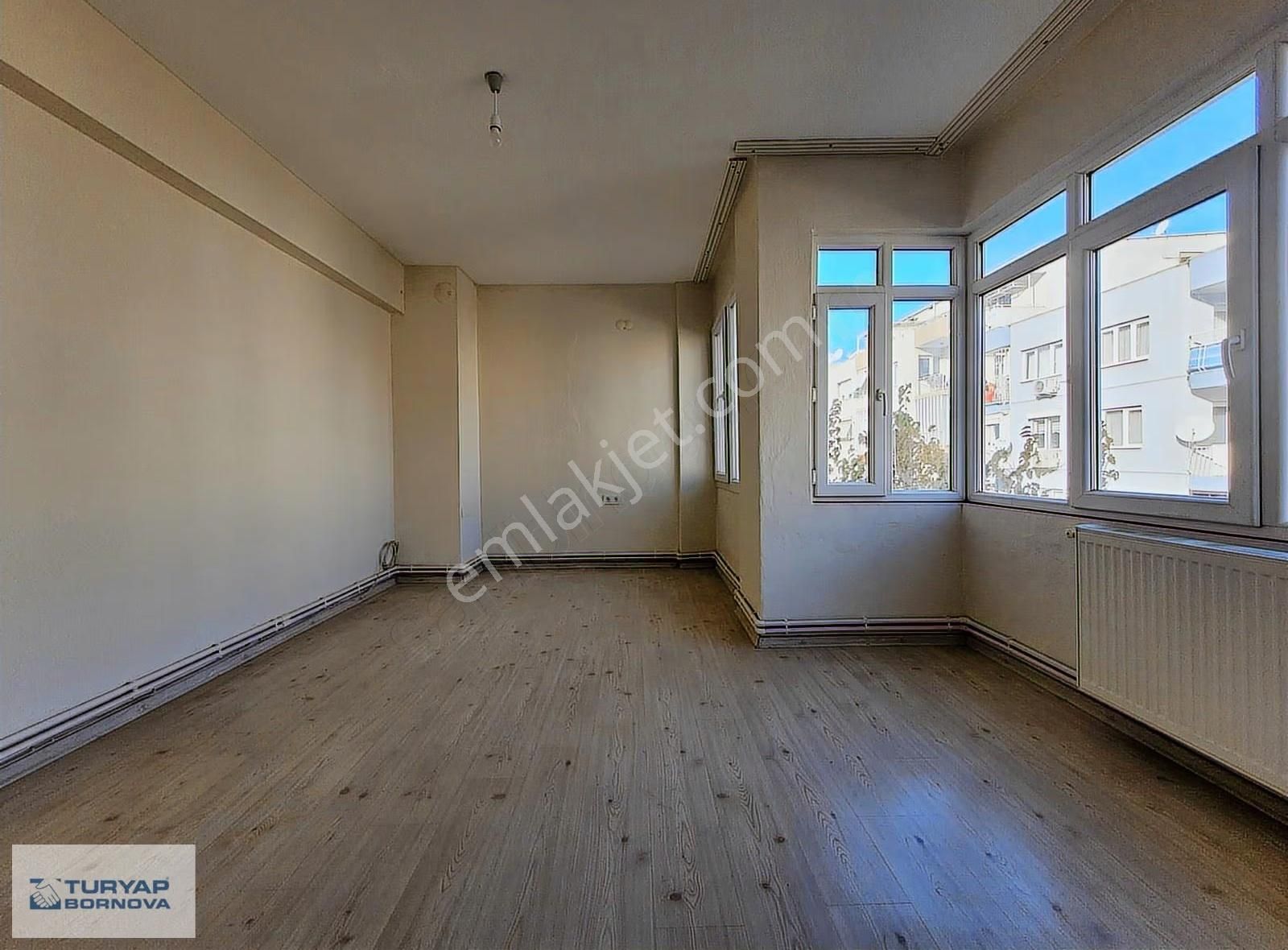 Ege Üniversitesi Ve Evka3 Metro Yakını Bakımlı Kiralık Daire - Görsel 31