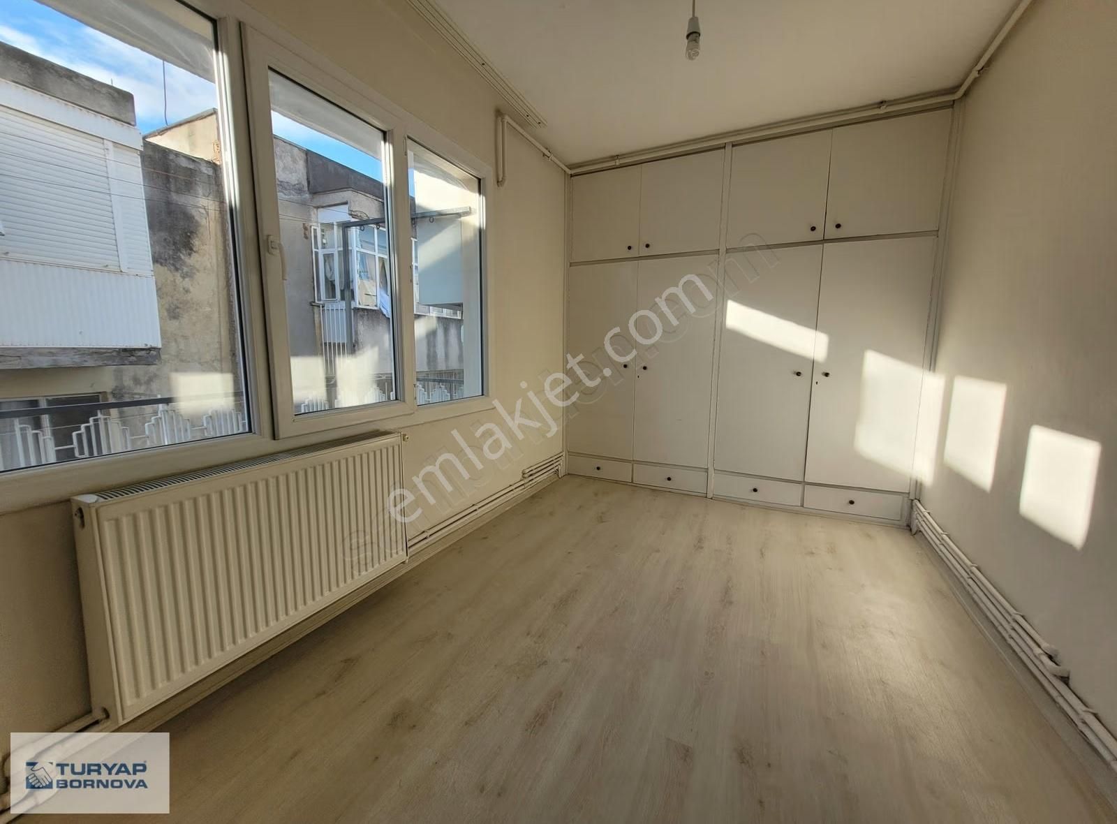 Ege Üniversitesi Ve Evka3 Metro Yakını Bakımlı Kiralık Daire - Görsel 3