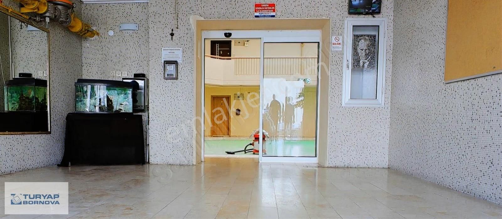 Bayraklı Smyrna'da Site İçerisinde Doğalgaz Kombili 2+1 Kiralık - Görsel 6