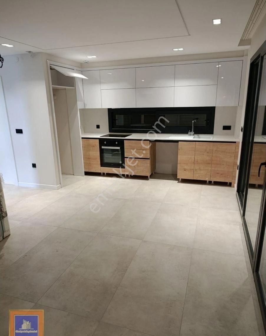 Sürekli Boş Kiralık Havuzlu Sitede Müstakil Villa Sahile 1300m - Görsel 24