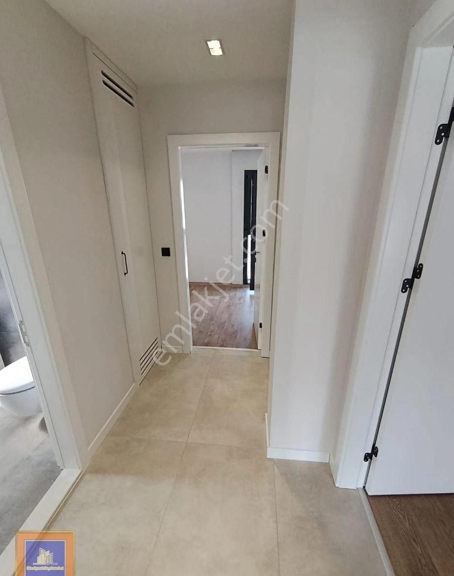 Sürekli Boş Kiralık Havuzlu Sitede Müstakil Villa Sahile 1300m - Görsel 23