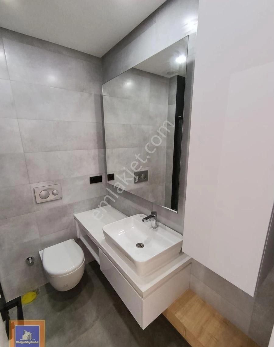 Sürekli Boş Kiralık Havuzlu Sitede Müstakil Villa Sahile 1300m - Görsel 28