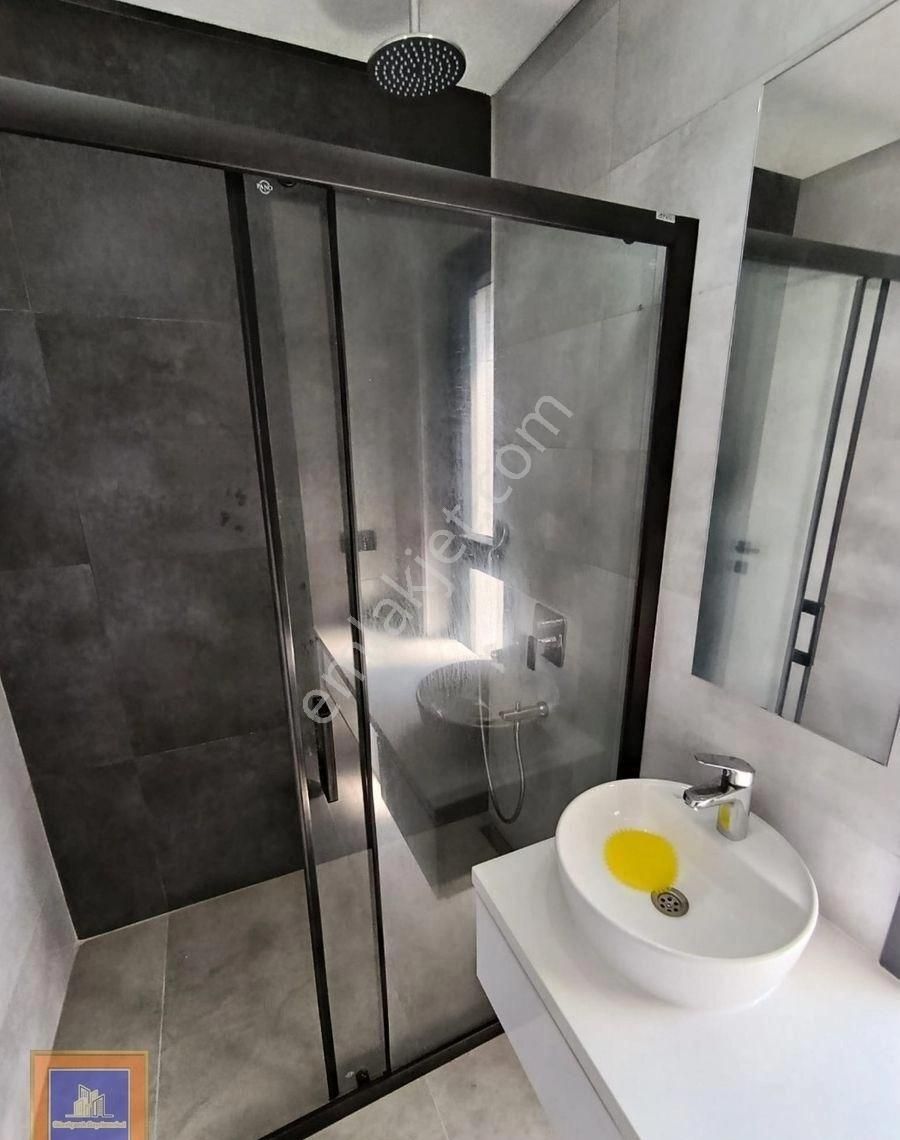 Sürekli Boş Kiralık Havuzlu Sitede Müstakil Villa Sahile 1300m - Görsel 7