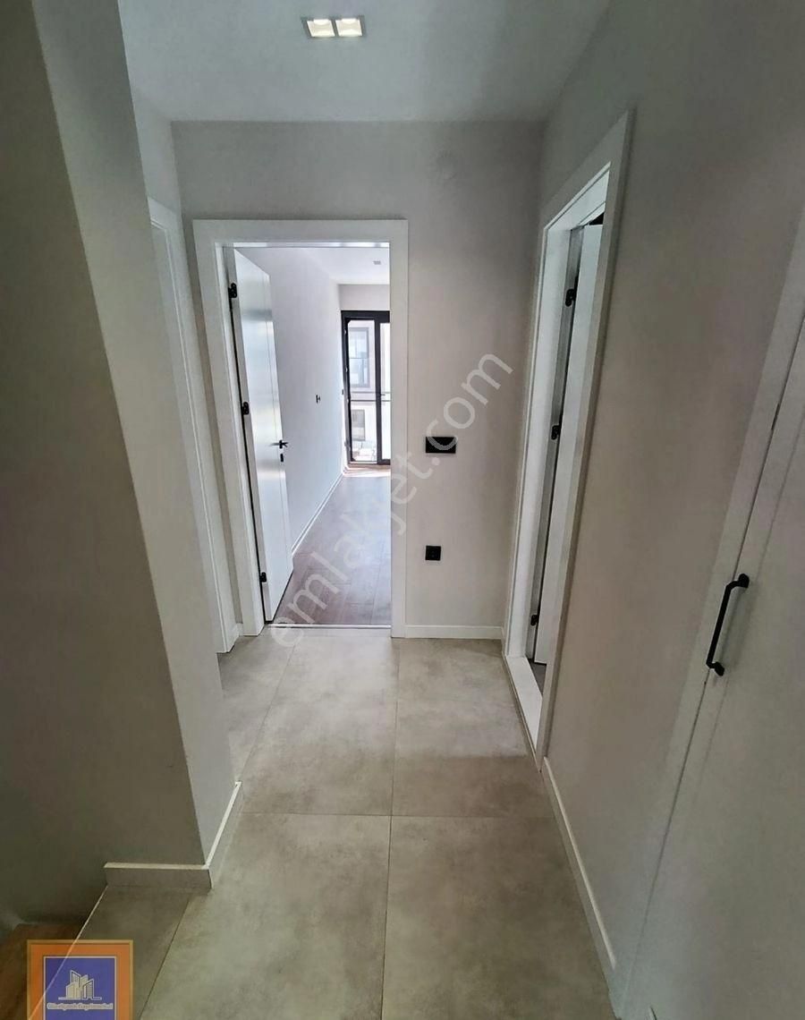 Sürekli Boş Kiralık Havuzlu Sitede Müstakil Villa Sahile 1300m - Görsel 10