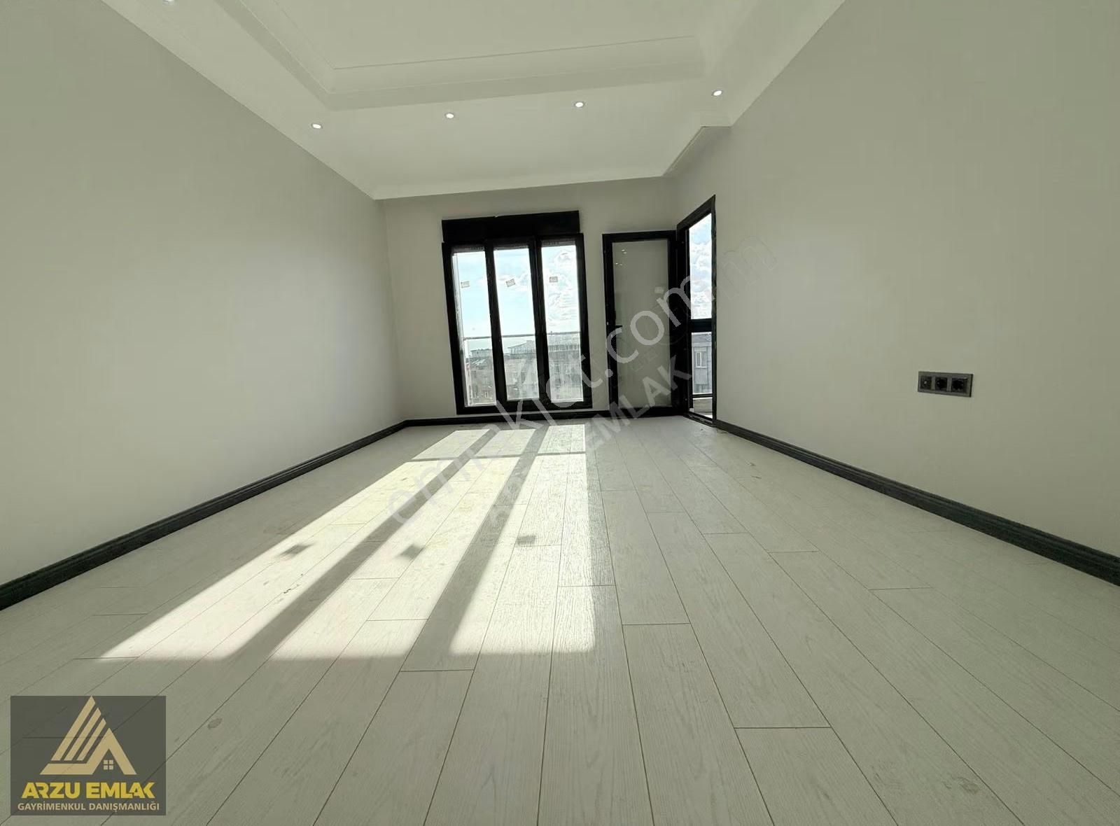 Arzu Emlaktan Yunusemre Mah Cadde Üstü Asansörlü Sıfır 2+1 Daire - Görsel 28
