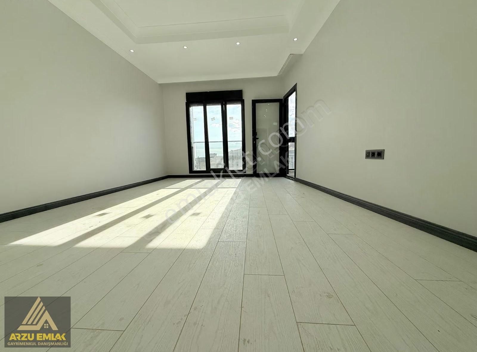 Arzu Emlaktan Yunusemre Mah Cadde Üstü Asansörlü Sıfır 2+1 Daire - Görsel 18