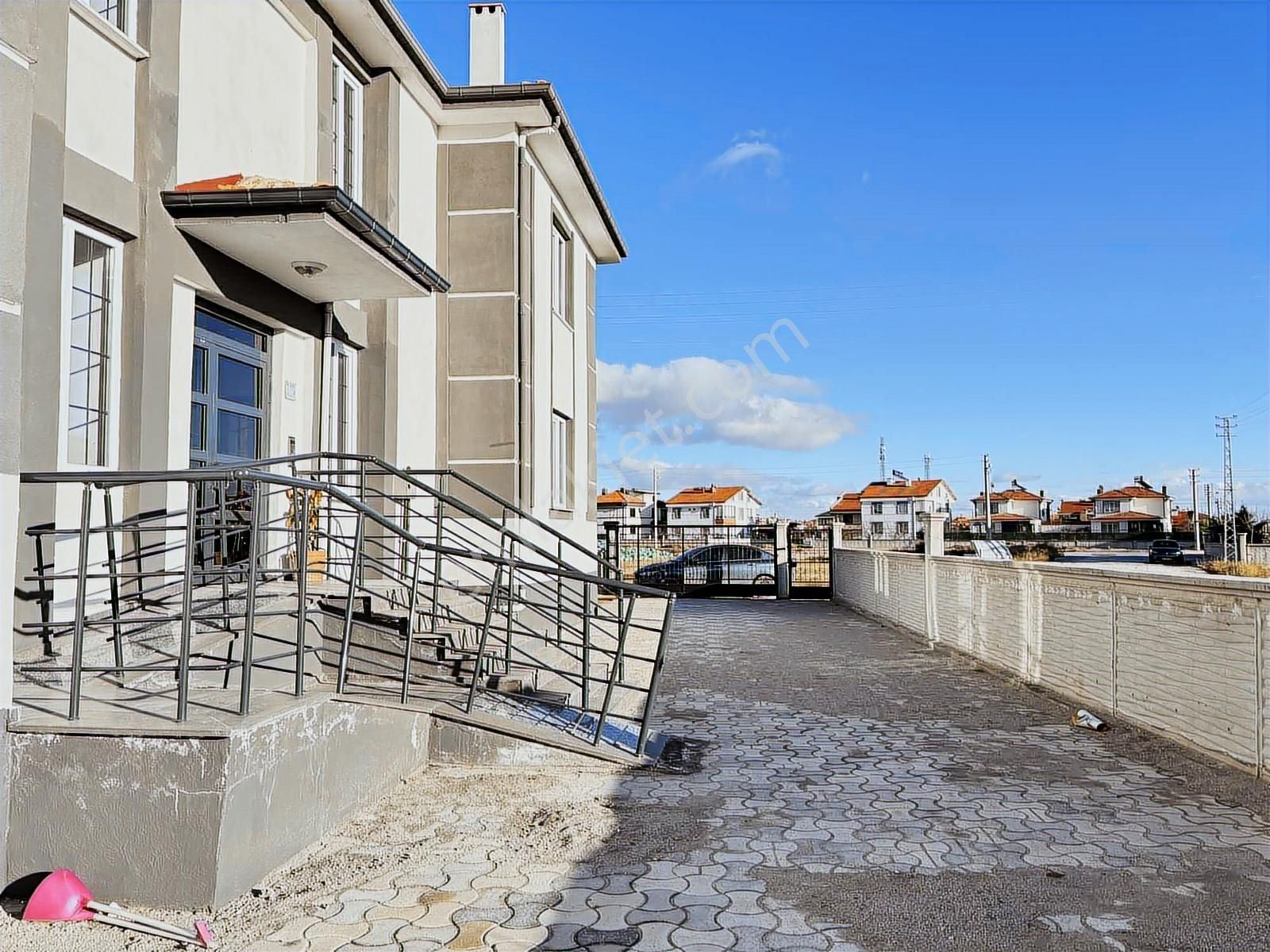 Karaaslan Mahallesinde Aydınlık Ve Ferah Üç Cepheli 2+1 Daire - Görsel 3