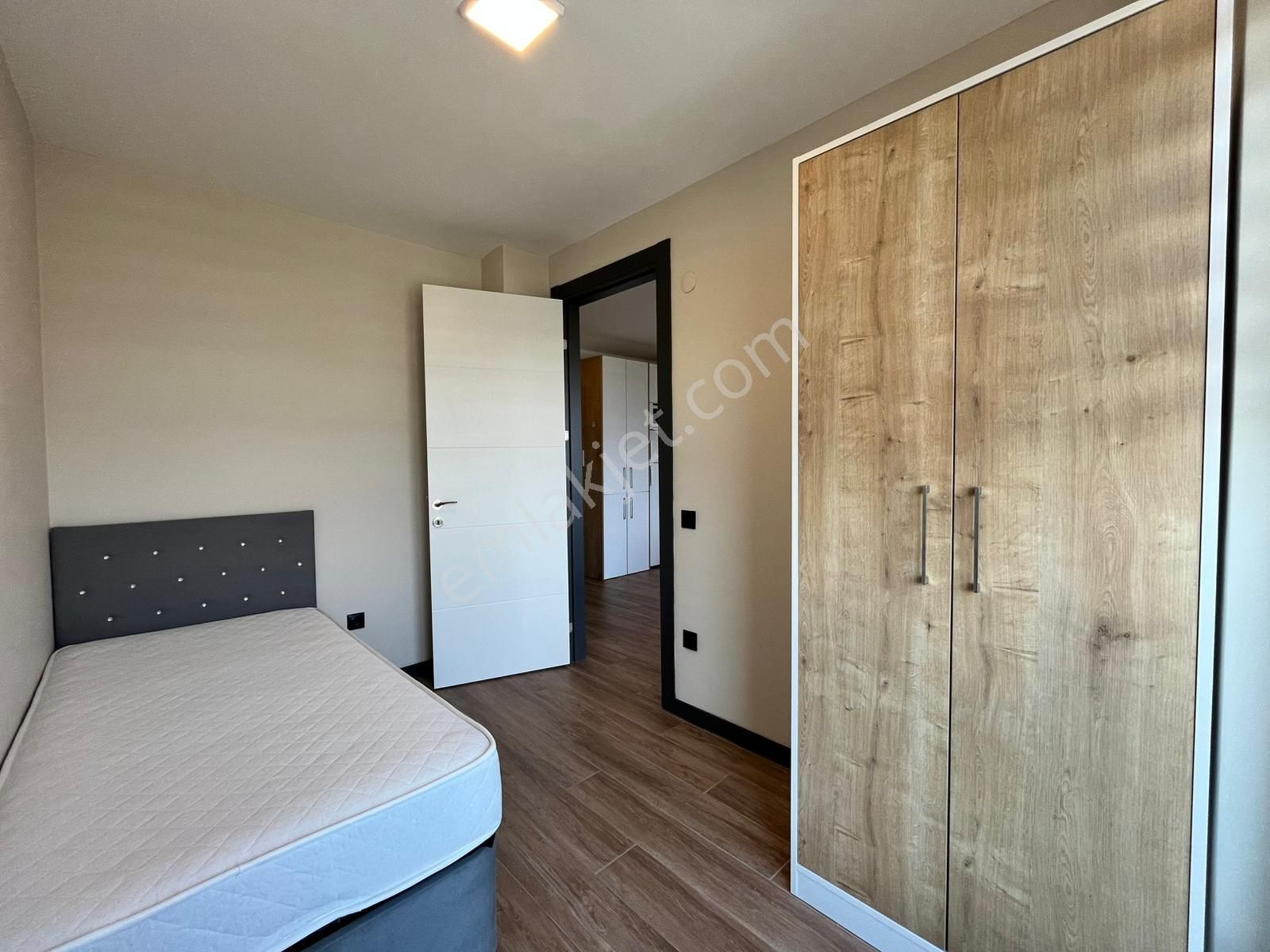 Yaşam Gmden Havuzlu Güvenlikli Sitede Eşyalı Kiralık 2+1 Daire - Görsel 14