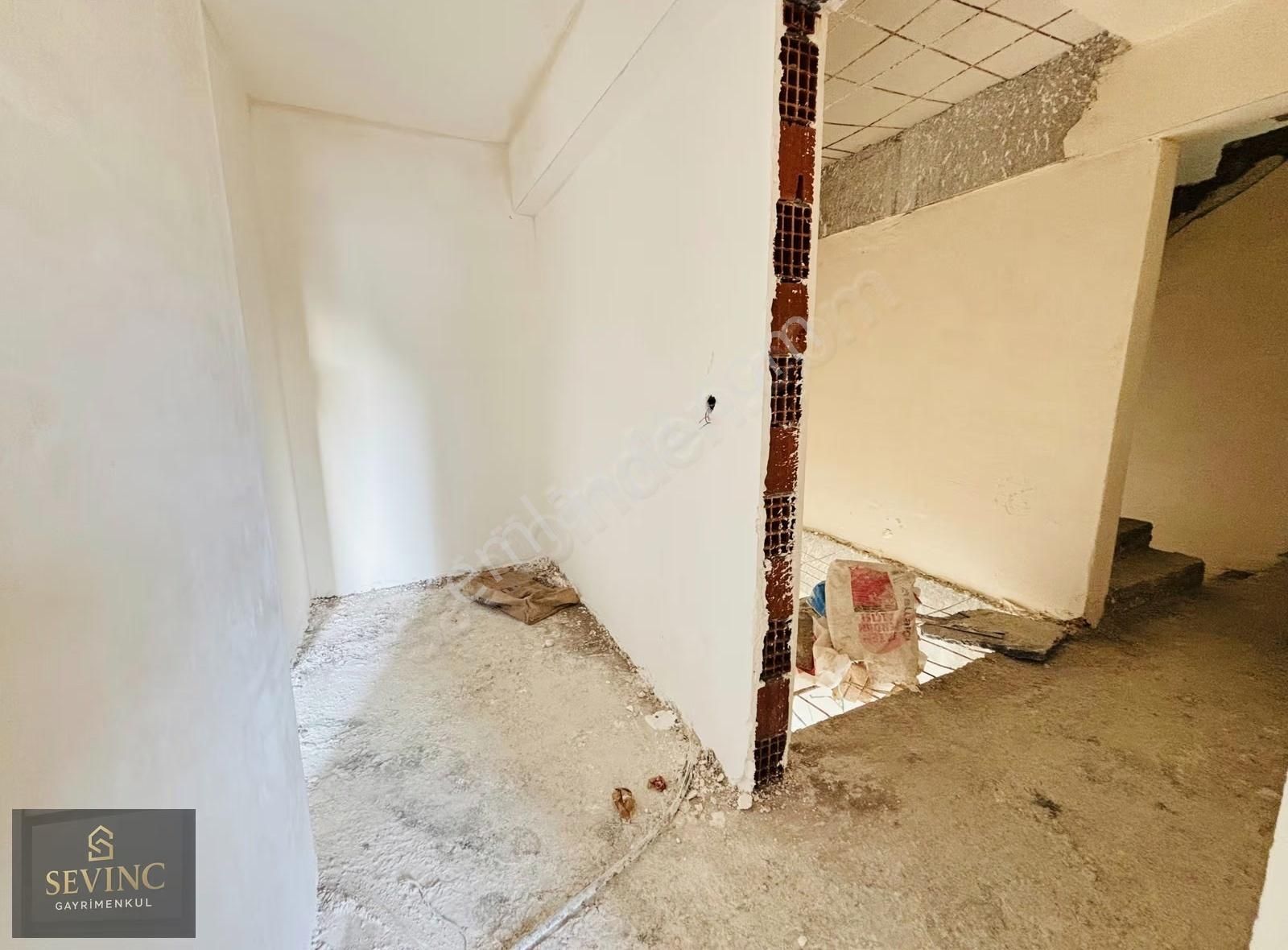 Sevinç'ten Yeni Mahalle Cadde Üzerinde Amerikan Balkonlu 2+1 - Görsel 35