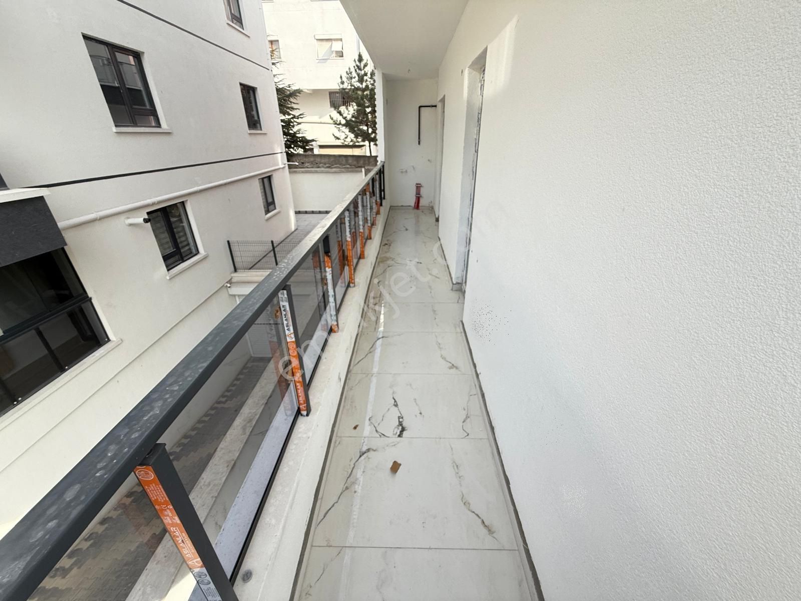 Rota'dan Anteras Avm & Ş.hastanesine 600 Metre Yakınlıkta 0 2+1 - Görsel 10