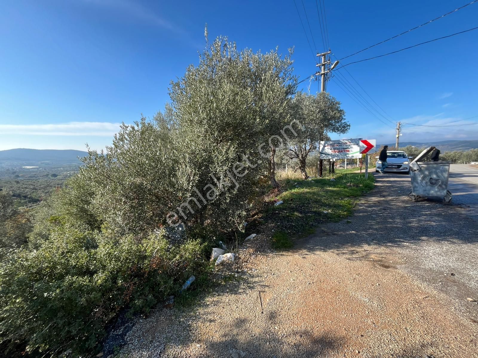 Öz-er Gayrimenkul’den | Köy İçinde, Doğa Manzaralı Satılık Tarla