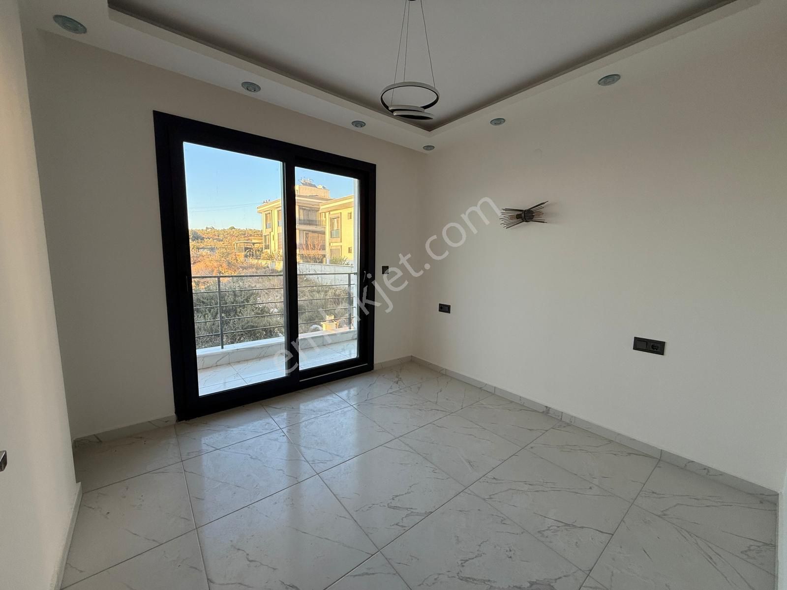 Didim Hisar Mahallesi Havuzlu Site Sıfır 3+1 Dubleks - Görsel 9