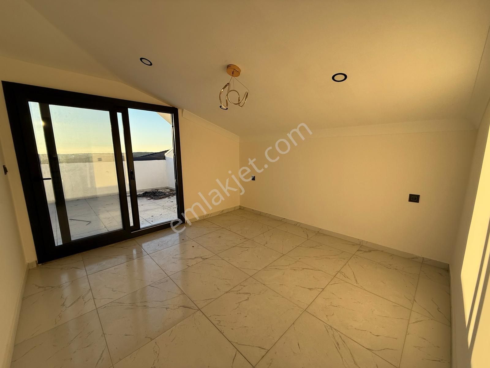 Didim Hisar Mahallesi Havuzlu Site Sıfır 3+1 Dubleks - Görsel 16