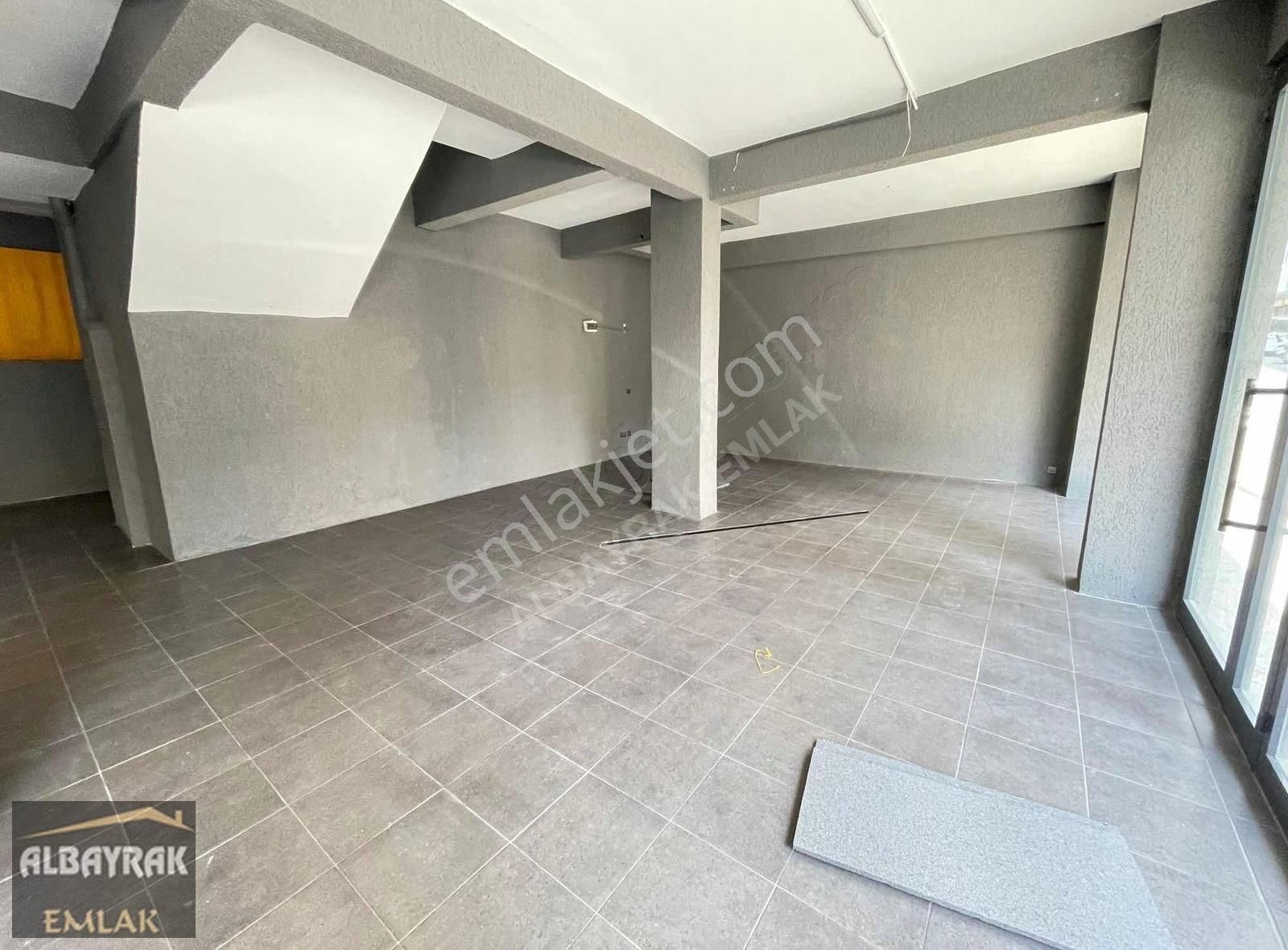 Albayrak Emlaktan Yüksek Tavan 13 Metre Cepheli Kepenkli - Görsel 8