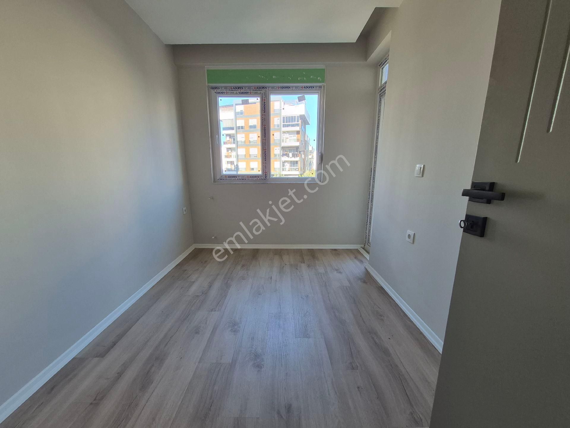 Havuzlu Sitede Kapalı Otoparklı Kombili Dogalgazlı Sıfır Binada Ara Katta 2+1 - Görsel 16