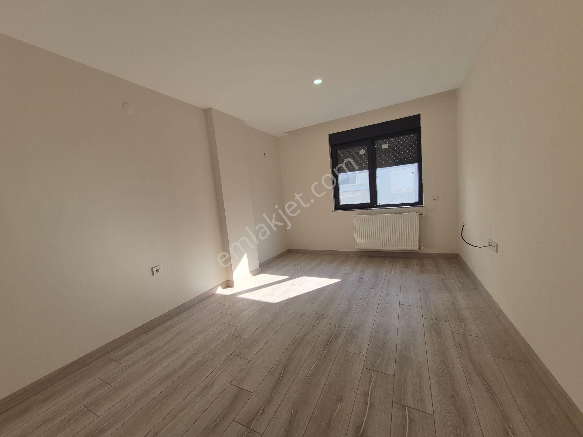 Havuzlu Sitede Kapalı Otoparklı Kombili Dogalgazlı Sıfır Binada Ara Katta 2+1 - Görsel 14