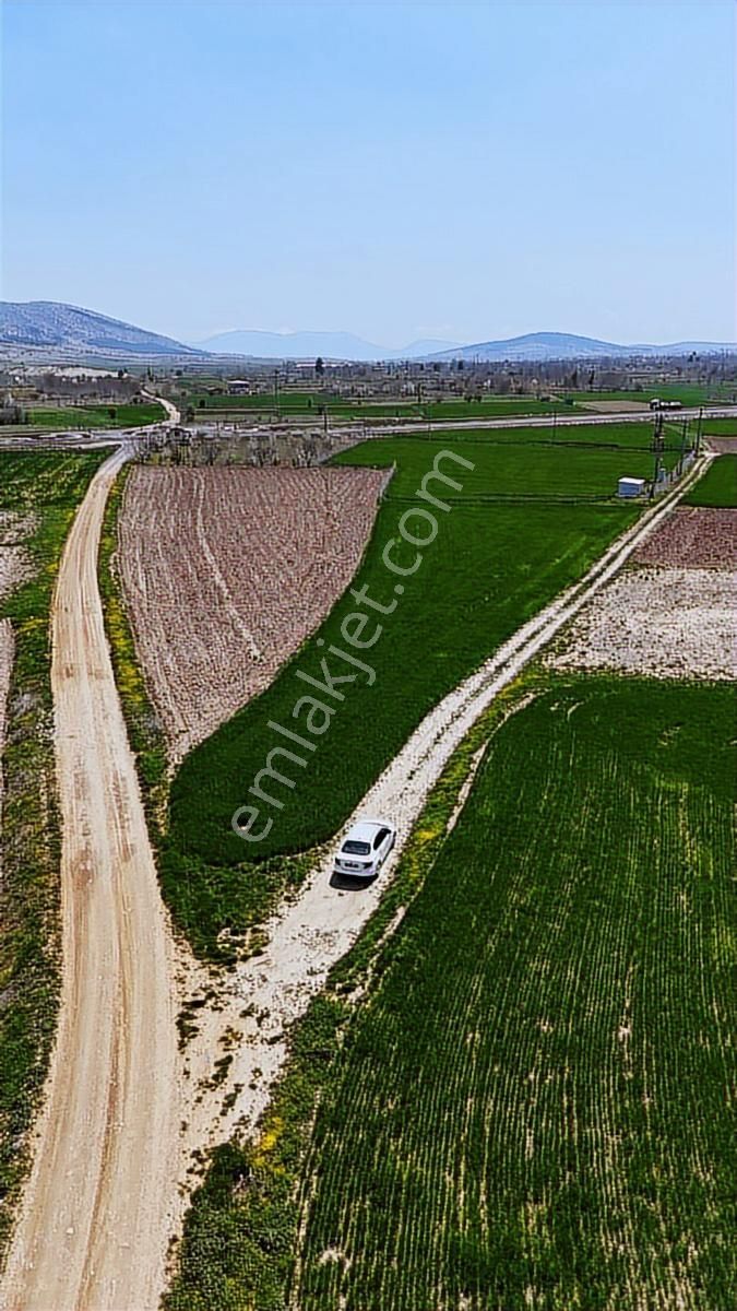 Korkuteli Bucak Yoluna Yakın Yatırımlık Parsel - Görsel 3