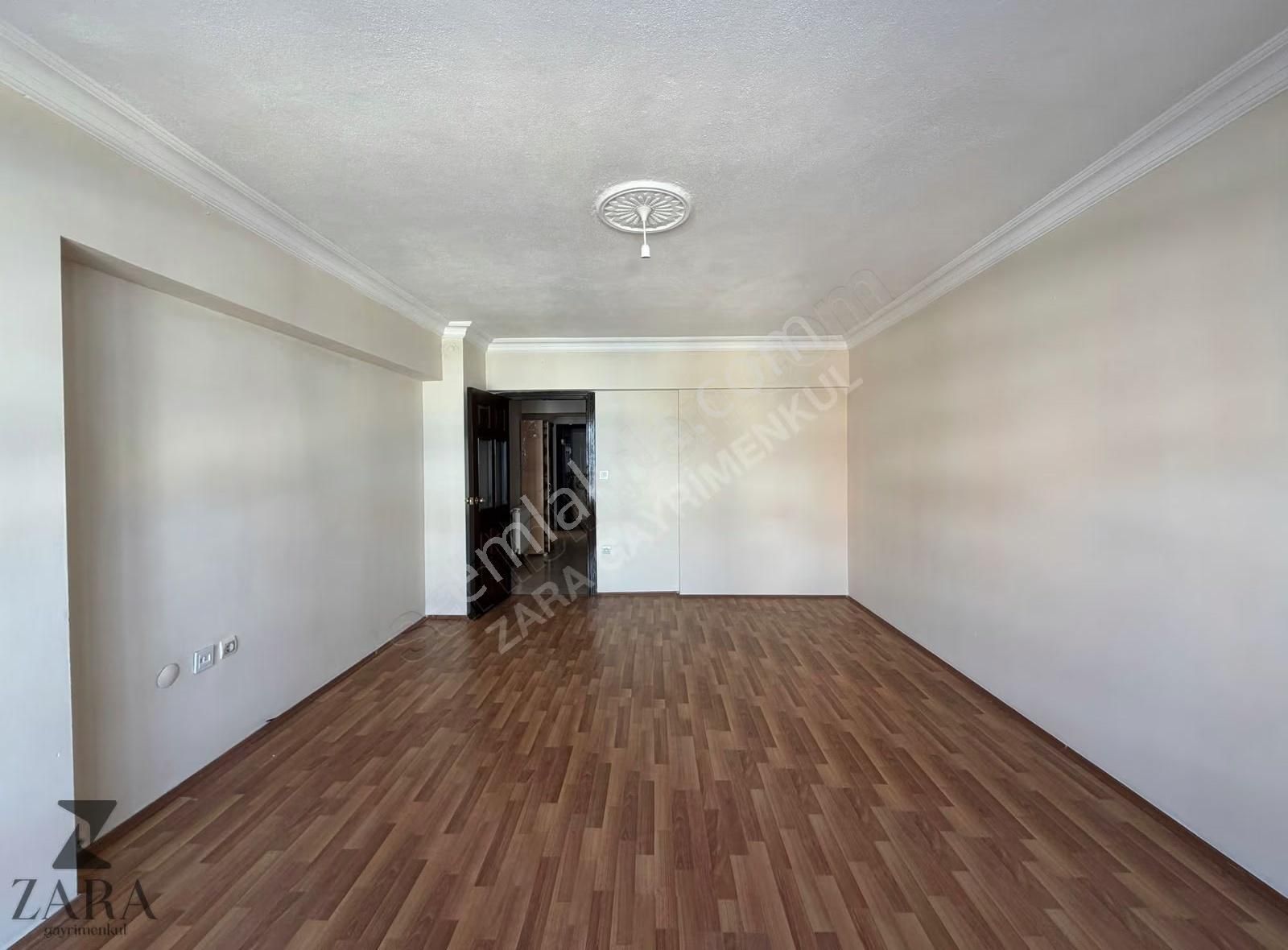 ▄zara▄nato Yolu Cd Yakını 3+1_115m²arakat/ön Cephe Kiralık Daire - Görsel 12