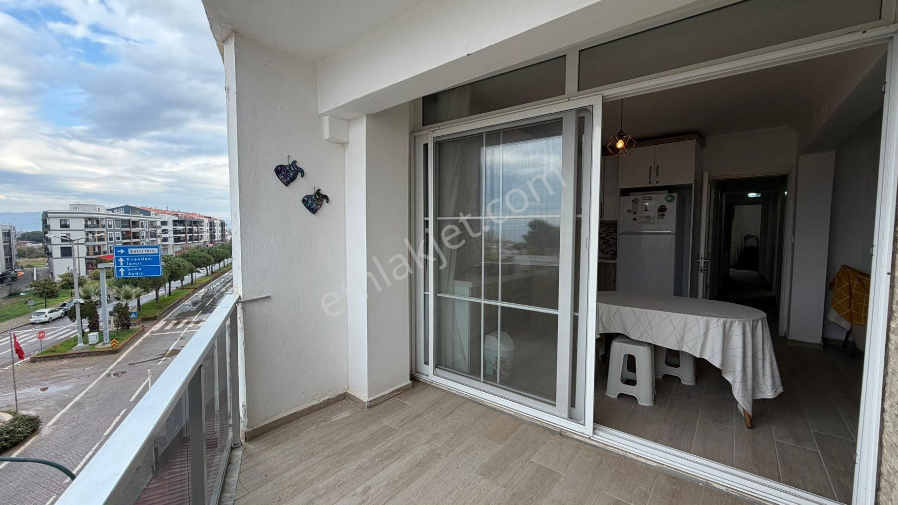 Aydın Kuşadası Güzelçamlıda Deniz Manzaralı 3+1 Daire - Görsel 28