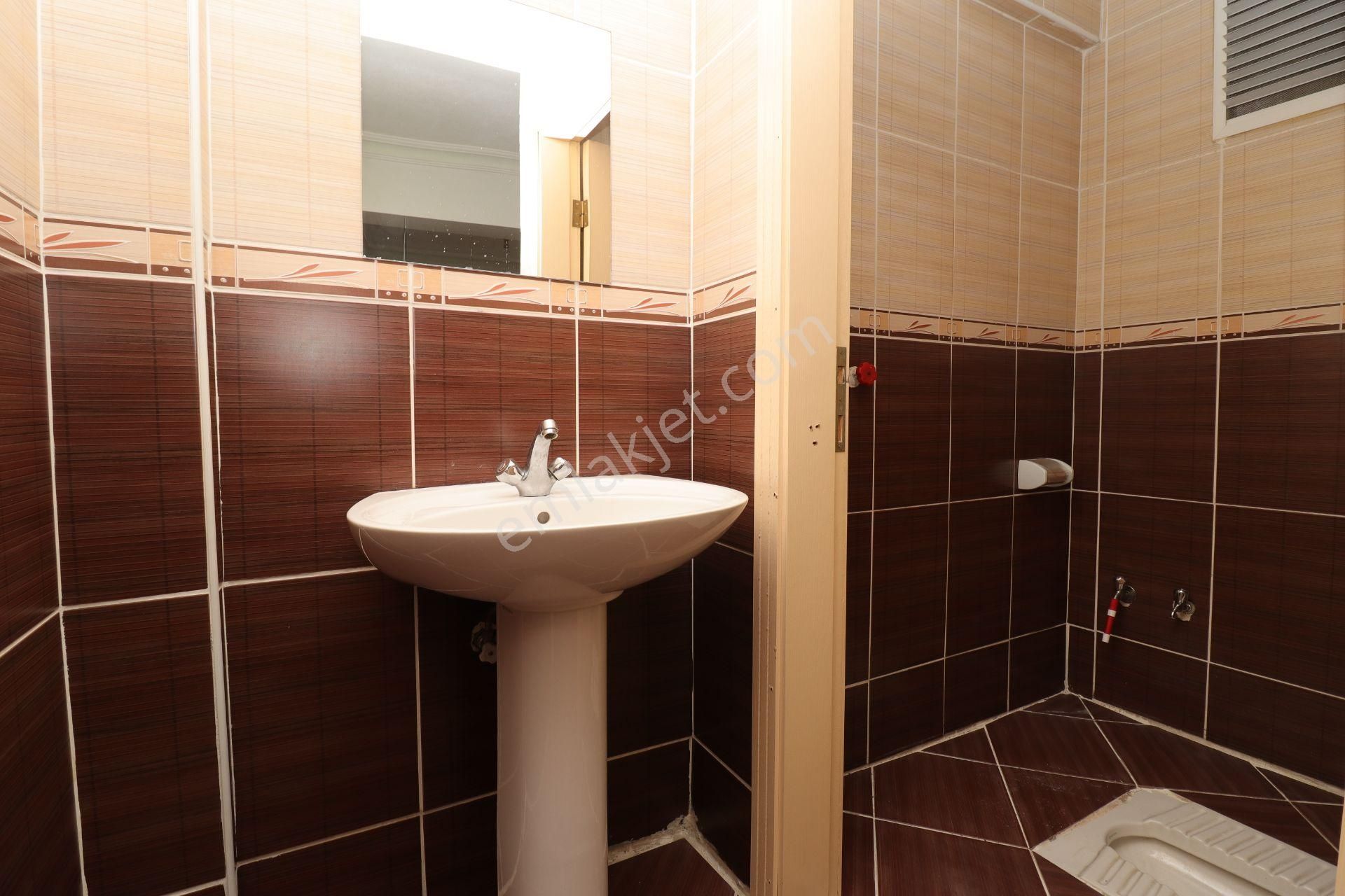 Akif'ten Elvankent Topçu'da Arakat Çok Geniş 3+1 Kiralık Daire - Görsel 24