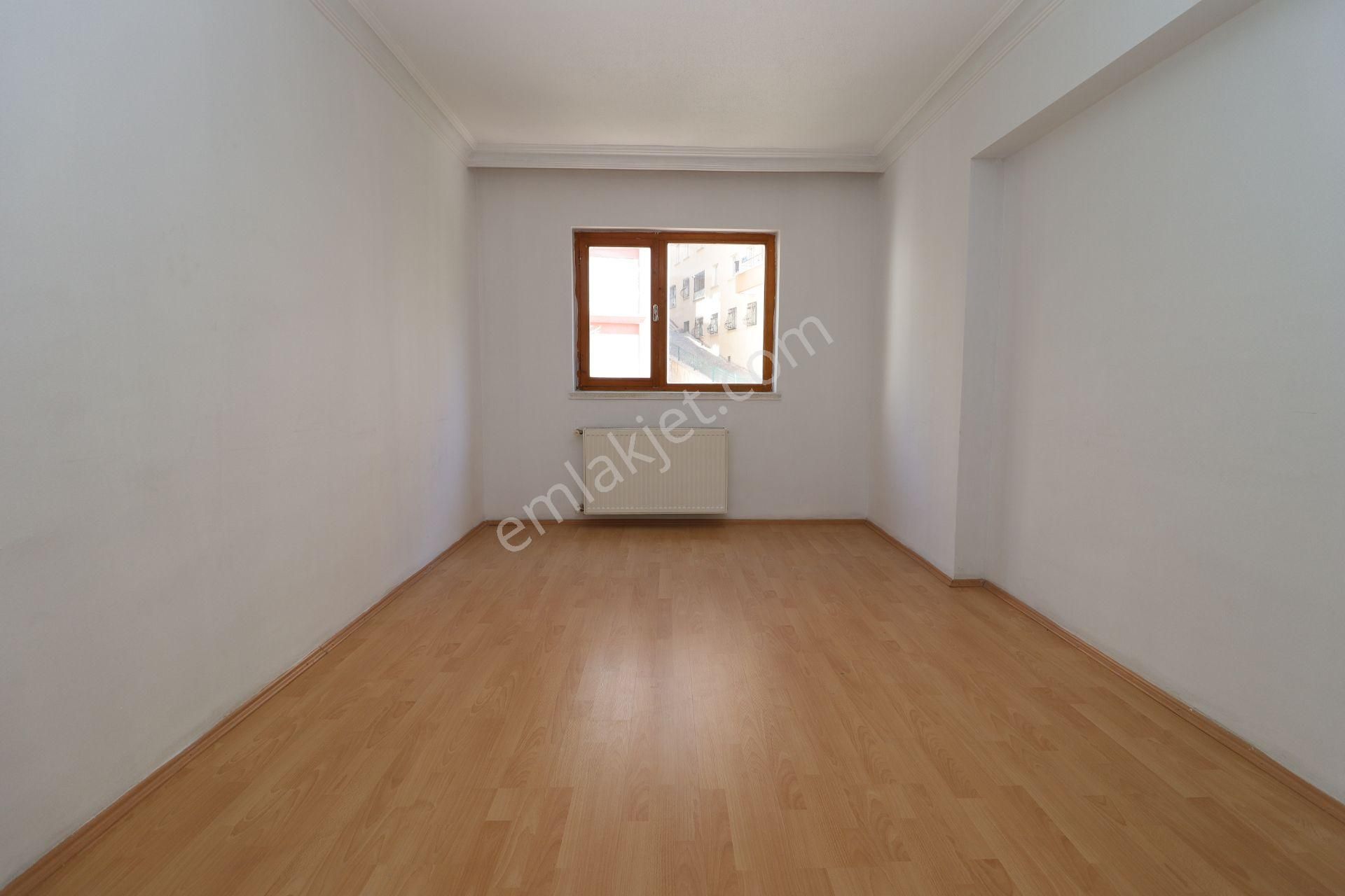 Akif'ten Elvankent Topçu'da Arakat Çok Geniş 3+1 Kiralık Daire - Görsel 11