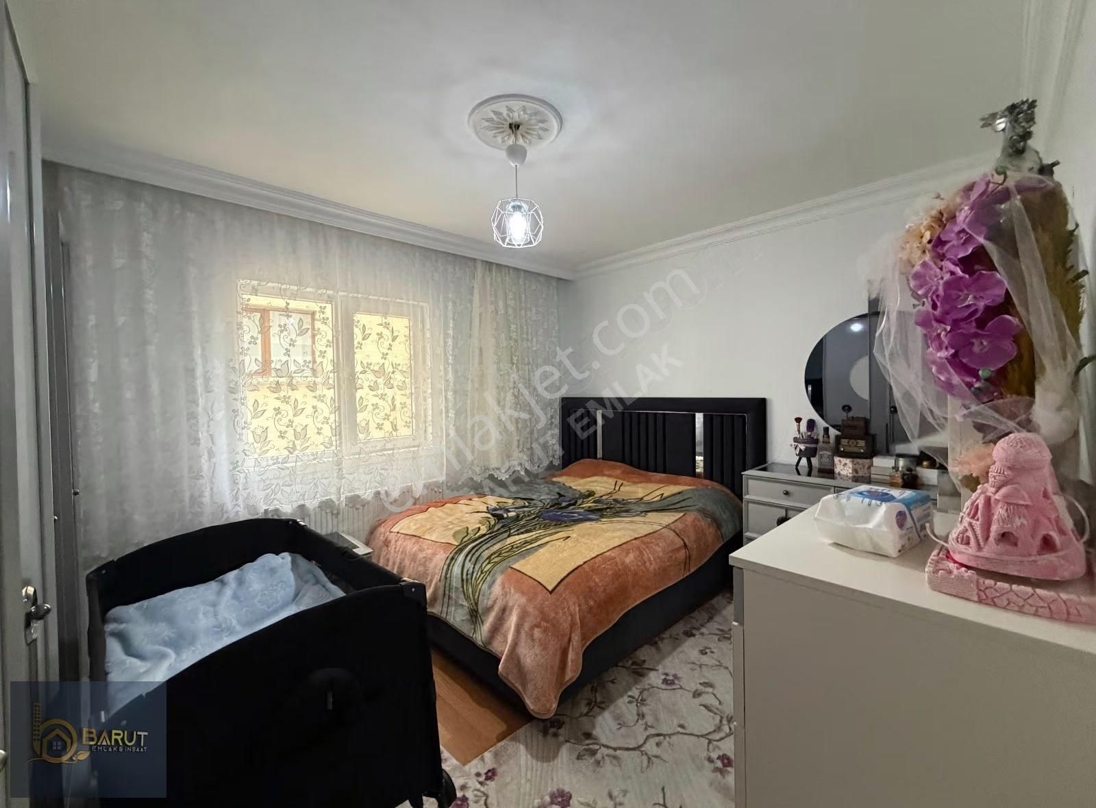 Barut Emlaktan Hicret Yakını E. Banyolu Yapılı 3+1 Daire 1. Kat - Görsel 4