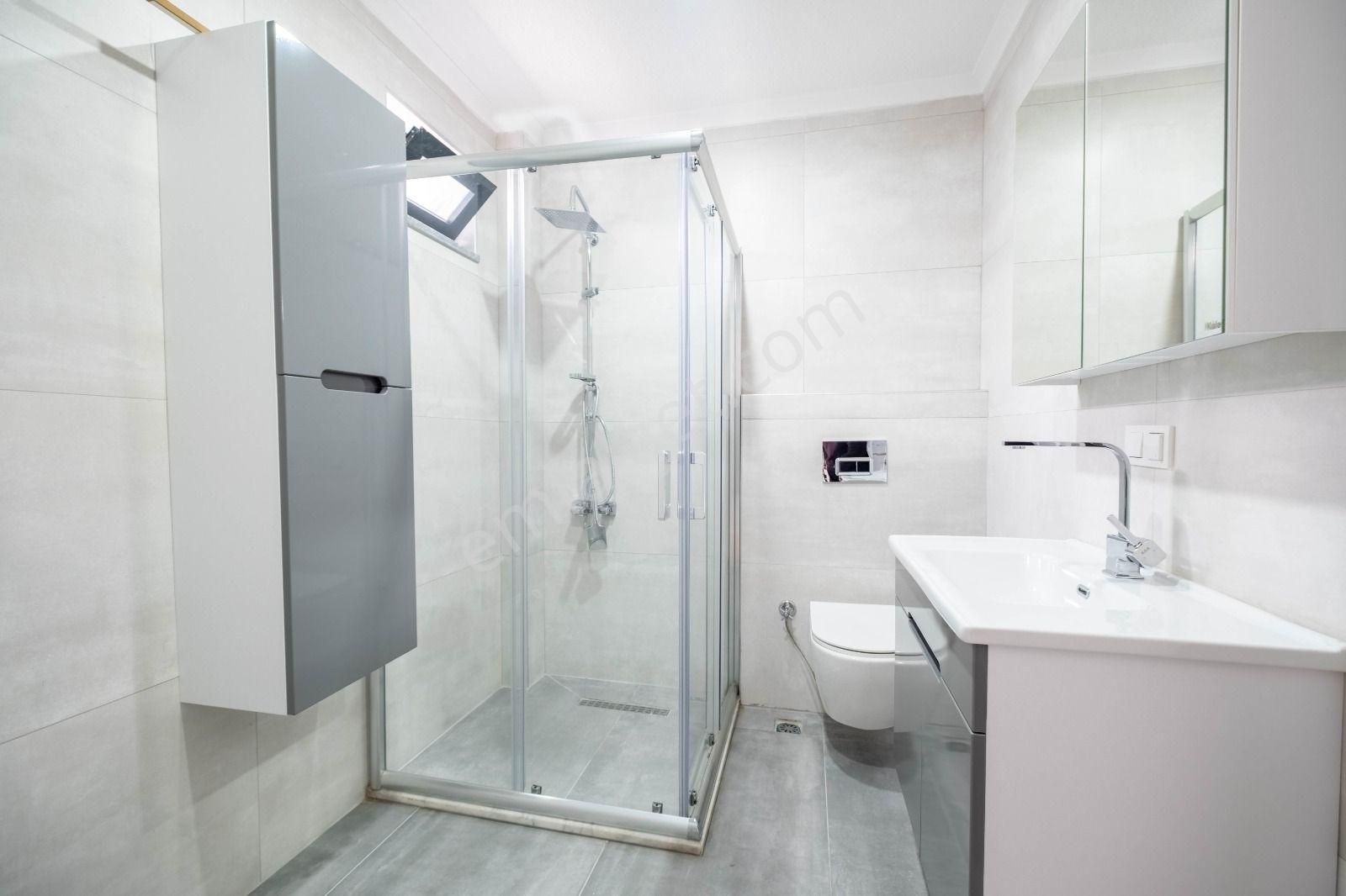 Remax Palas Kartepe Sarımeşe Meşe Villaları Müstakil Bahçeli 4+1 - Görsel 25