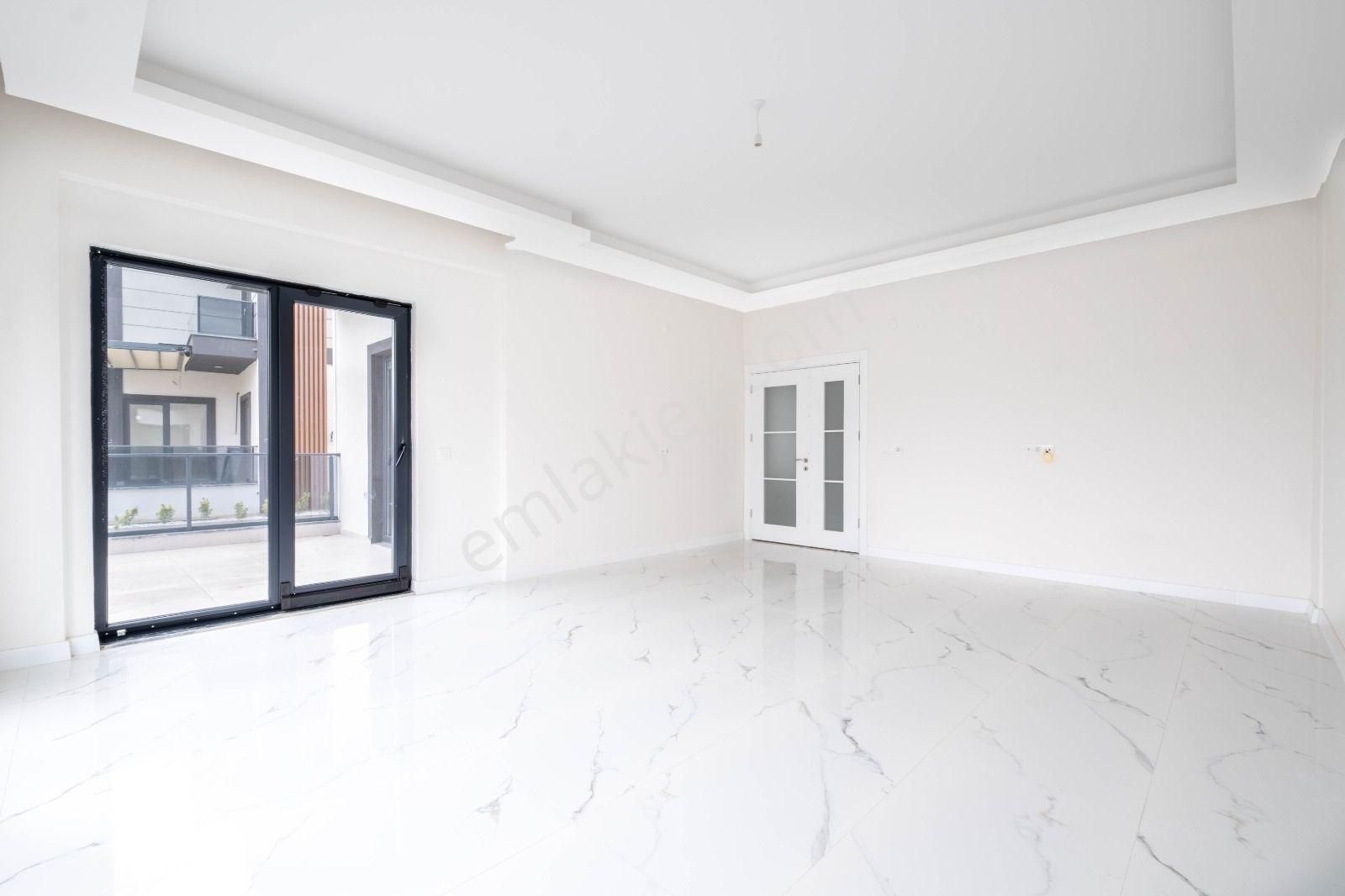 Remax Palas Kartepe Sarımeşe Meşe Villaları Müstakil Bahçeli 4+1 - Görsel 4