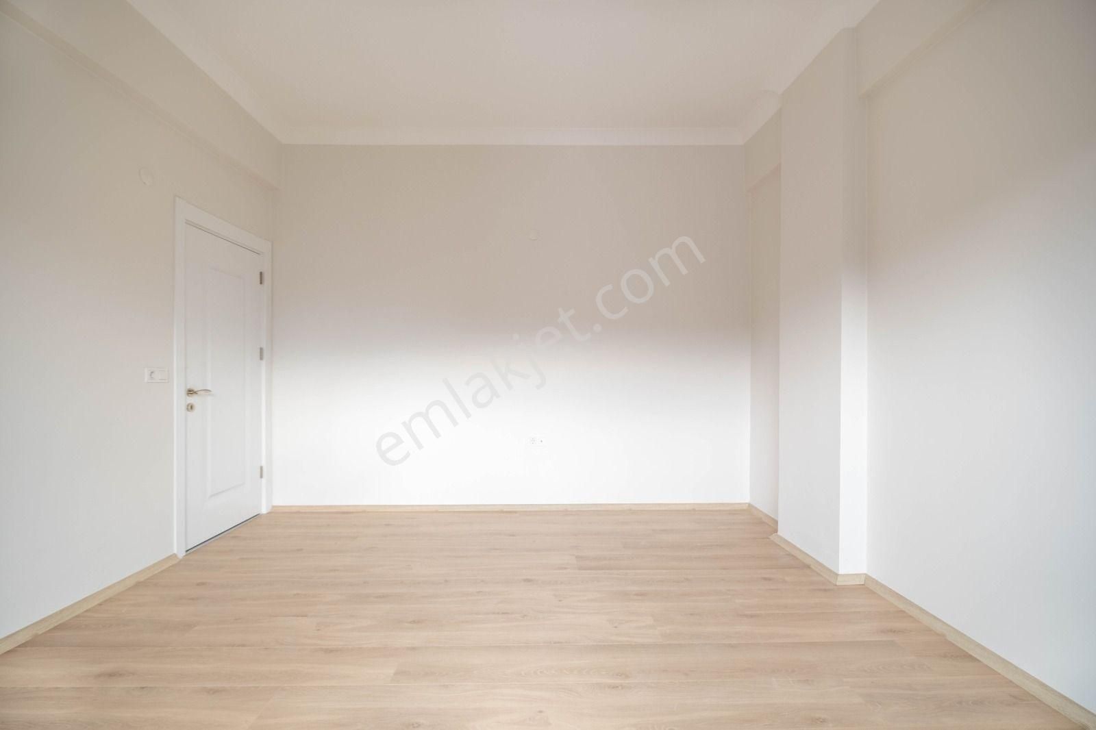 Remax Palas Kartepe Sarımeşe Meşe Villaları Müstakil Bahçeli 4+1 - Görsel 13