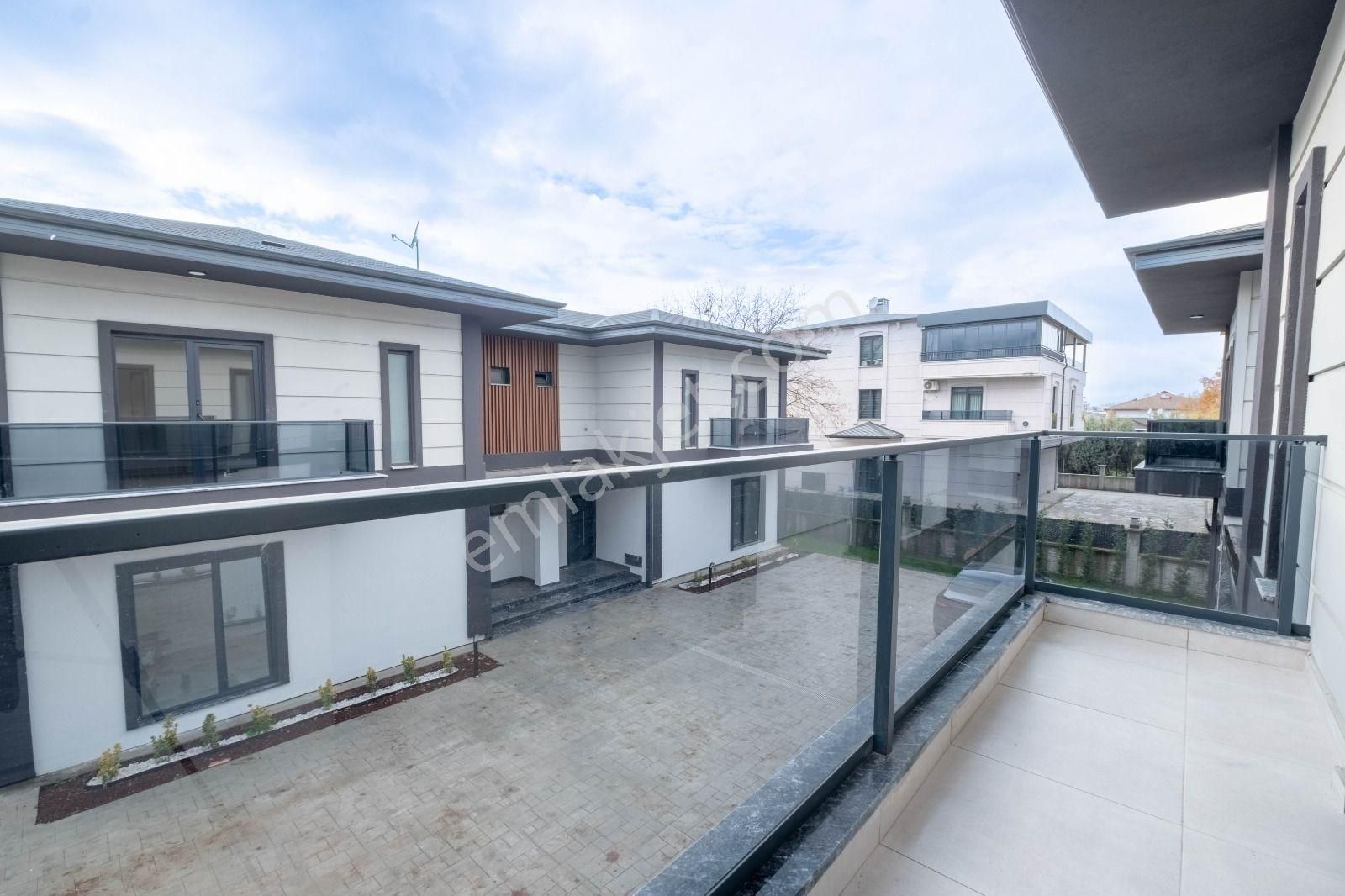 Remax Palas Kartepe Sarımeşe Meşe Villaları Müstakil Bahçeli 4+1 - Görsel 15