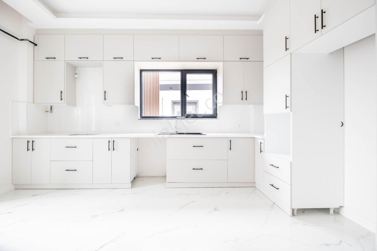 Remax Palas Kartepe Sarımeşe Meşe Villaları Müstakil Bahçeli 4+1 - Görsel 35