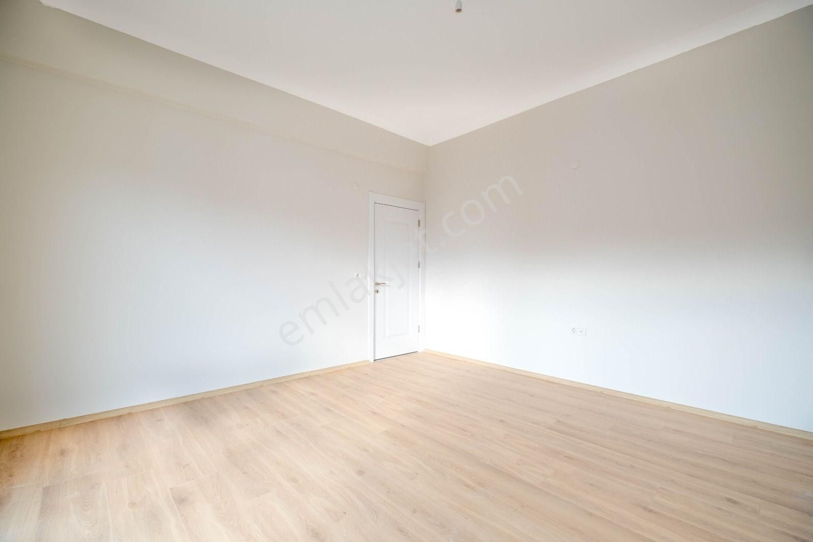 Remax Palas Kartepe Sarımeşe Meşe Villaları Müstakil Bahçeli 4+1 - Görsel 16