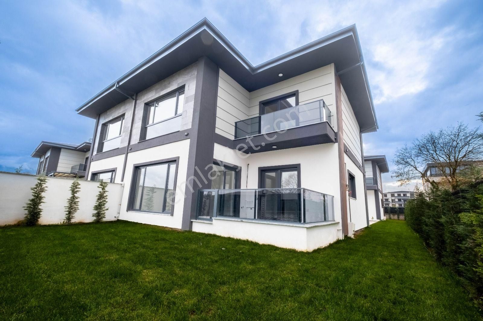 Remax Palas Kartepe Sarımeşe Meşe Villaları Müstakil Bahçeli 4+1 - Görsel 31