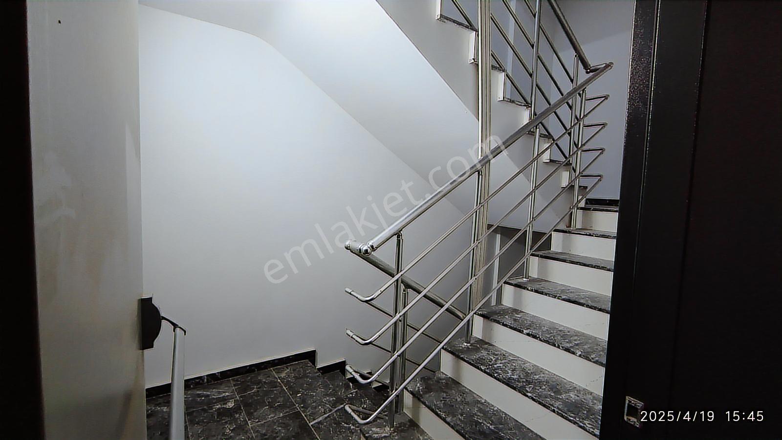 Atatürk Bulvarında 1+1 Lüks Daire/1+1 Lux.apart. On Atatürk Blv. - Görsel 20
