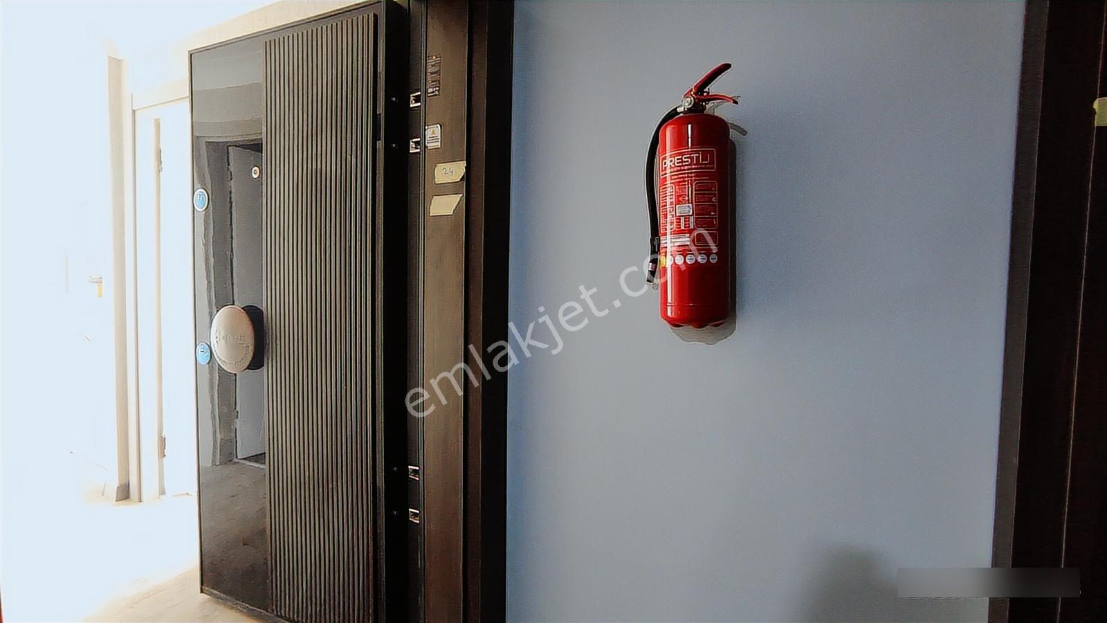 Atatürk Bulvarında 1+1 Lüks Daire/1+1 Lux.apart. On Atatürk Blv. - Görsel 12