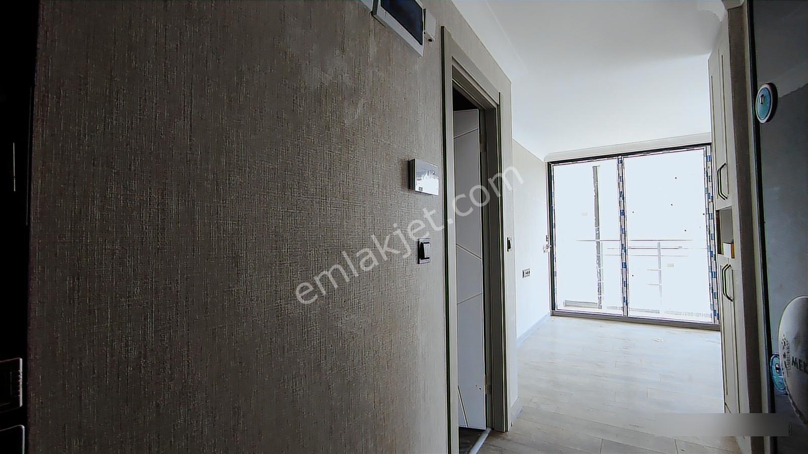 Atatürk Bulvarında 1+1 Lüks Daire/1+1 Lux.apart. On Atatürk Blv. - Görsel 18