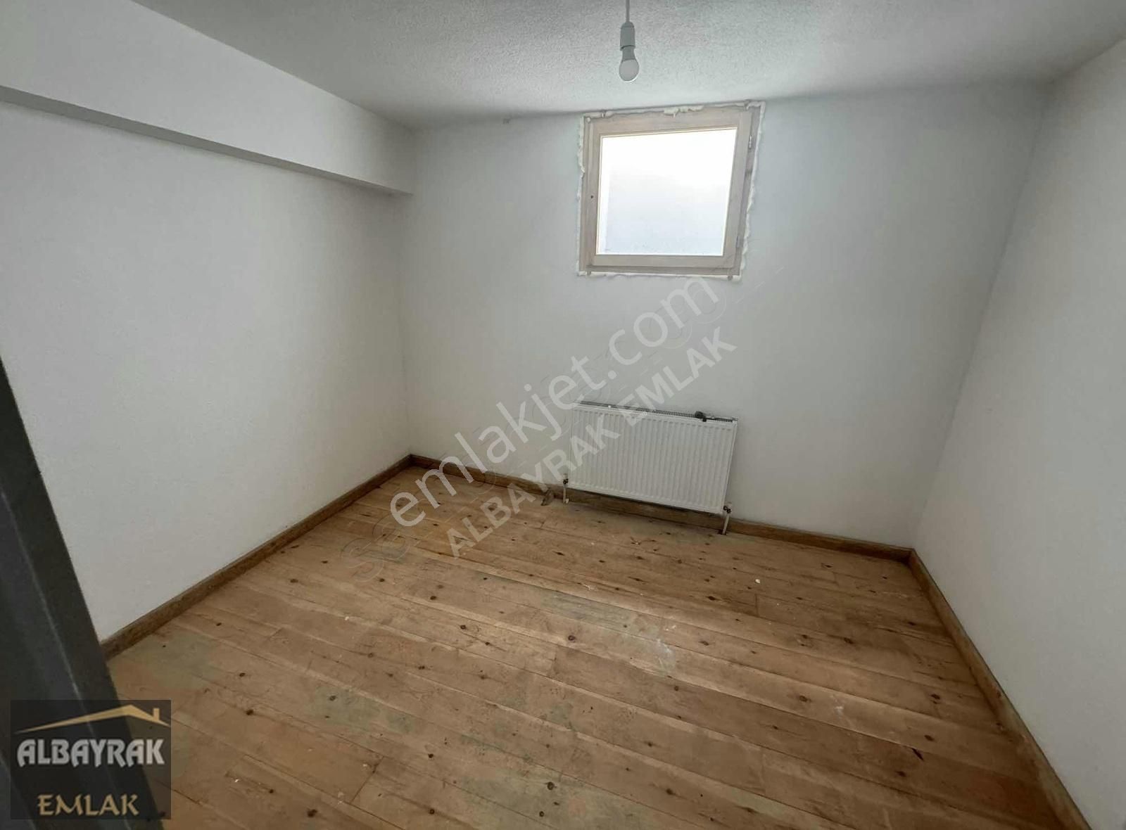 Albayrak Emlaktan Kullanışlı Merkezi Konumda Bina - Görsel 3