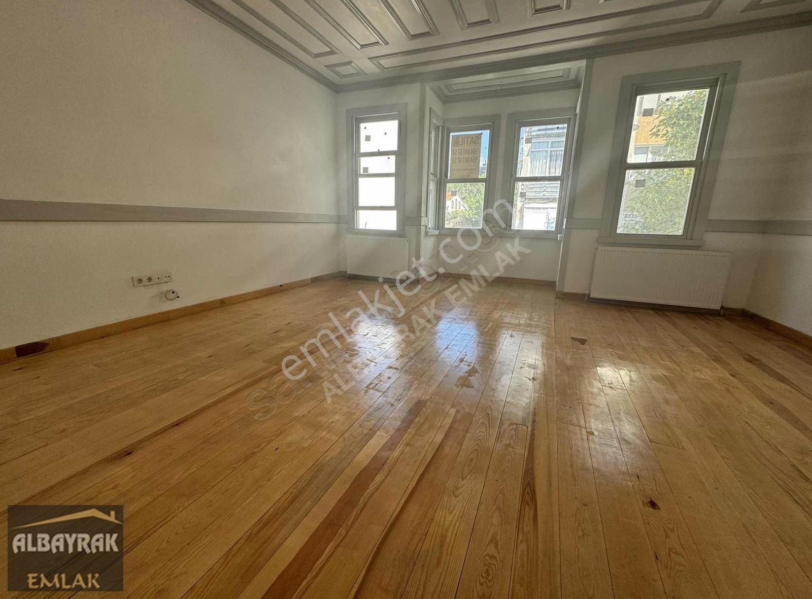Albayrak Emlaktan Kullanışlı Merkezi Konumda Bina - Görsel 2