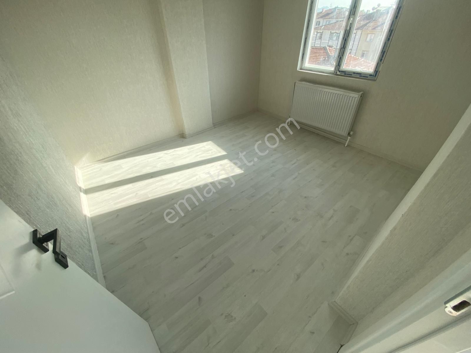 Koza Emlak'tan Plevne Mahalesin'de Cadde Üzerinde Lüxx Yapılı Katta 3+1 Satılık Daireee - Görsel 21