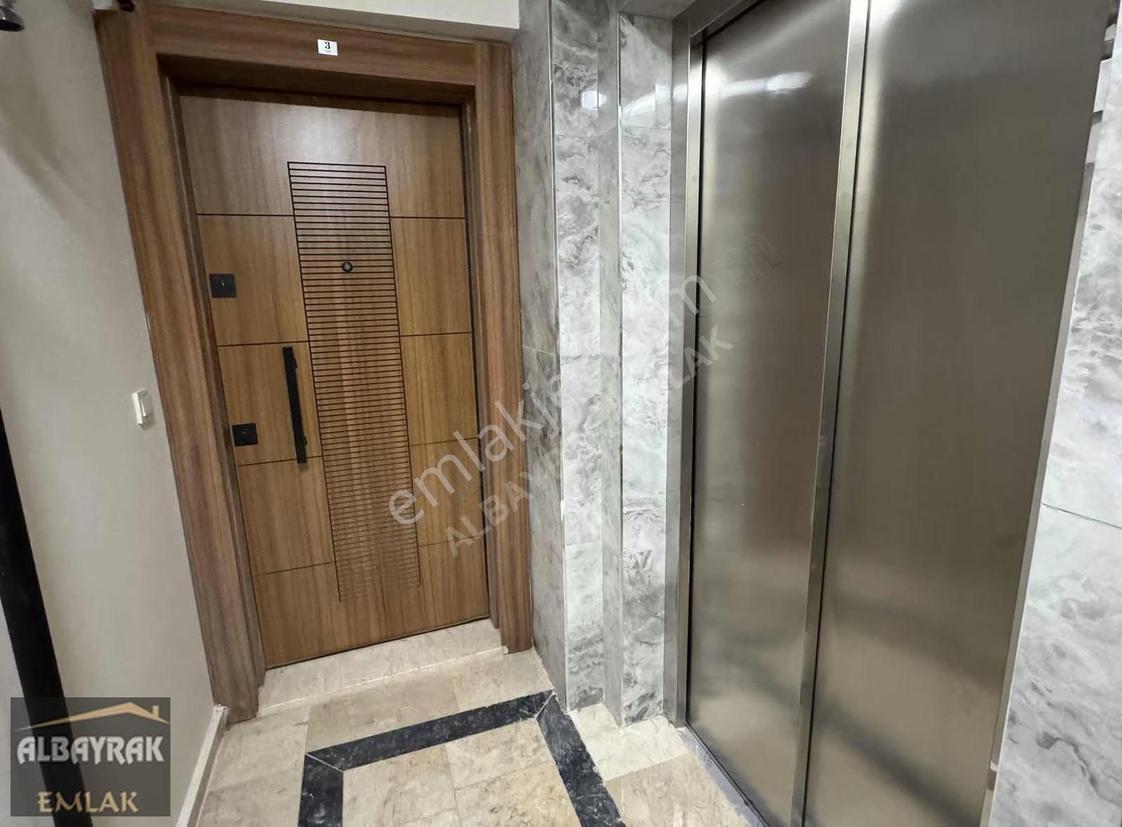 Albayrak Emlaktan Sıfır Köşe Başı Kullanışlı Daire - Görsel 12
