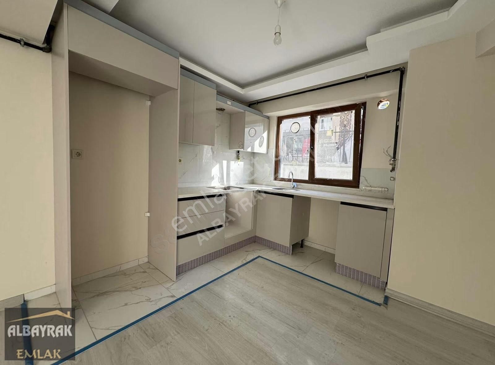 Albayrak Emlaktan Sıfır Köşe Başı Kullanışlı Daire - Görsel 18