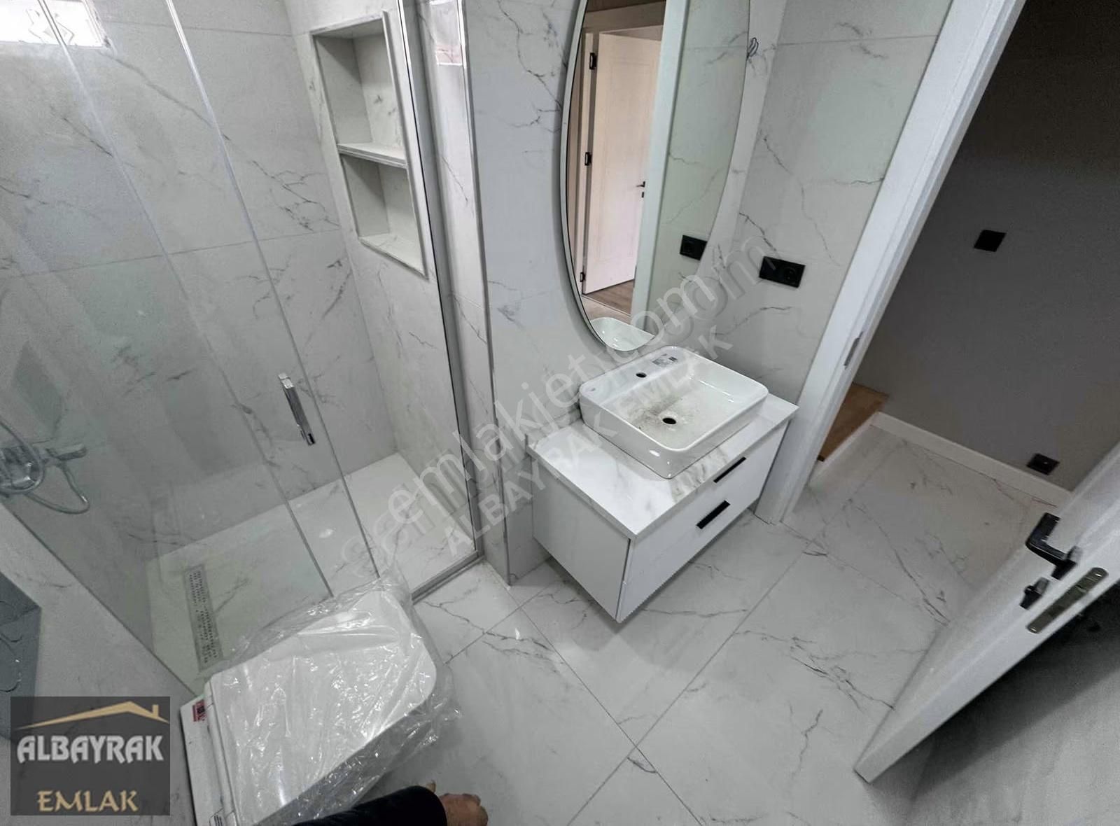 Albayrak Emlaktan Önü Açık Kullanışlı Yüksek Tavanda Güzel Daire - Görsel 9