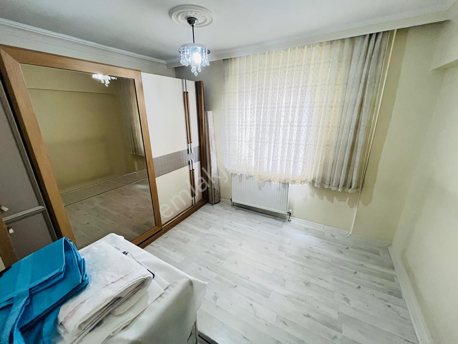 Koza Emlaktan Akşemsettin Mahallesin'de Ara Katta 3+1 Geniş Full Yapılı Daireee - Görsel 23