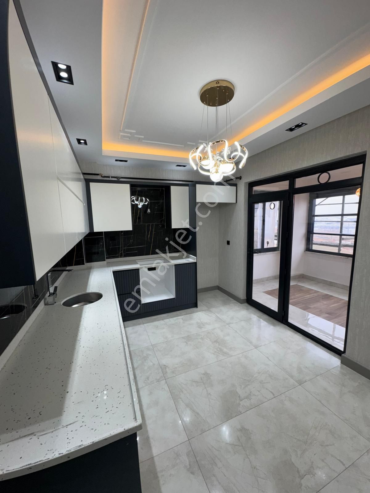 Mavi Emlak Tan Cüneyt Sacır Mah. Satılık 2+1 Lüks Sıfır Daire 3.000.000 - Görsel 6